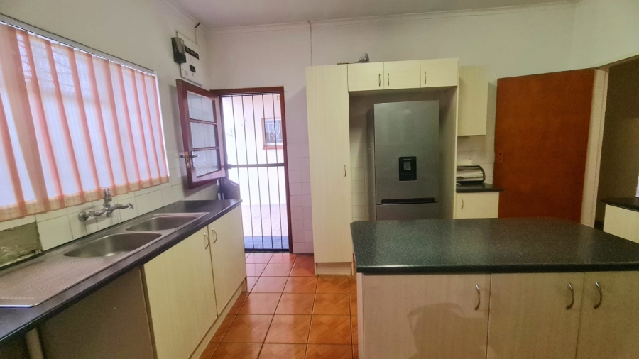 4 Bedroom Property for Sale in Klipdam Western Cape